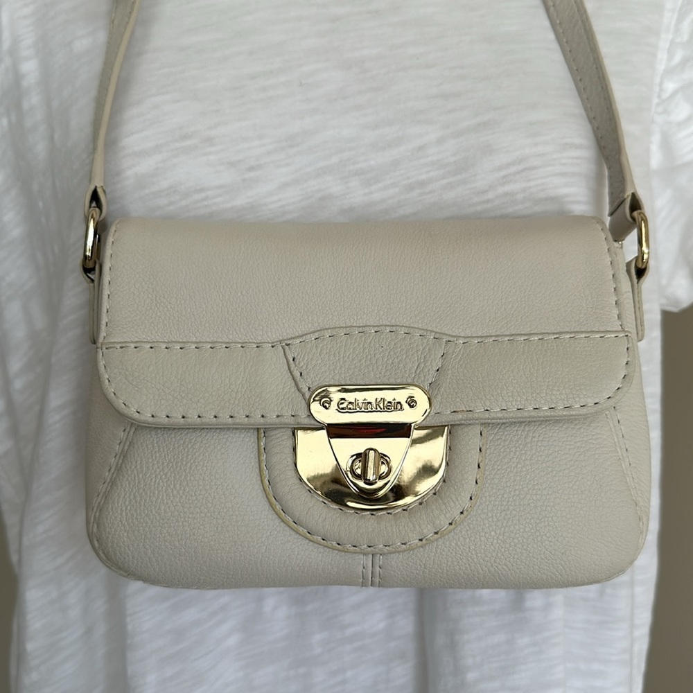 Calvin Klein Small Leather Crossbody Bag